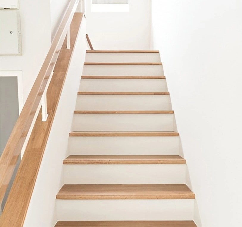 Bậc cầu thang nhựa giả gỗ COSM-STAIR-HM