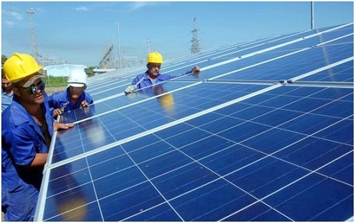 lap dat tam pin nang luong mat troi