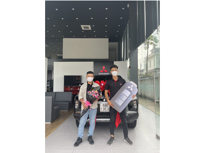 Lễ Bàn giao xe khách hàng Huỳnh Thanh Nhả