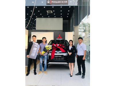 Lễ Bàn Giao Xe Mitsubishi Triton Khách Hàng Nguyễn Trọng Đạt