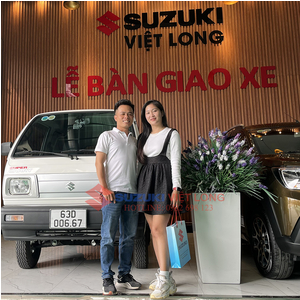 Lễ bàn giao xe Suzuki Blind Van cho khách hàng ở tỉnh Tiền Giang tại Showroom Suzuki Việt Long