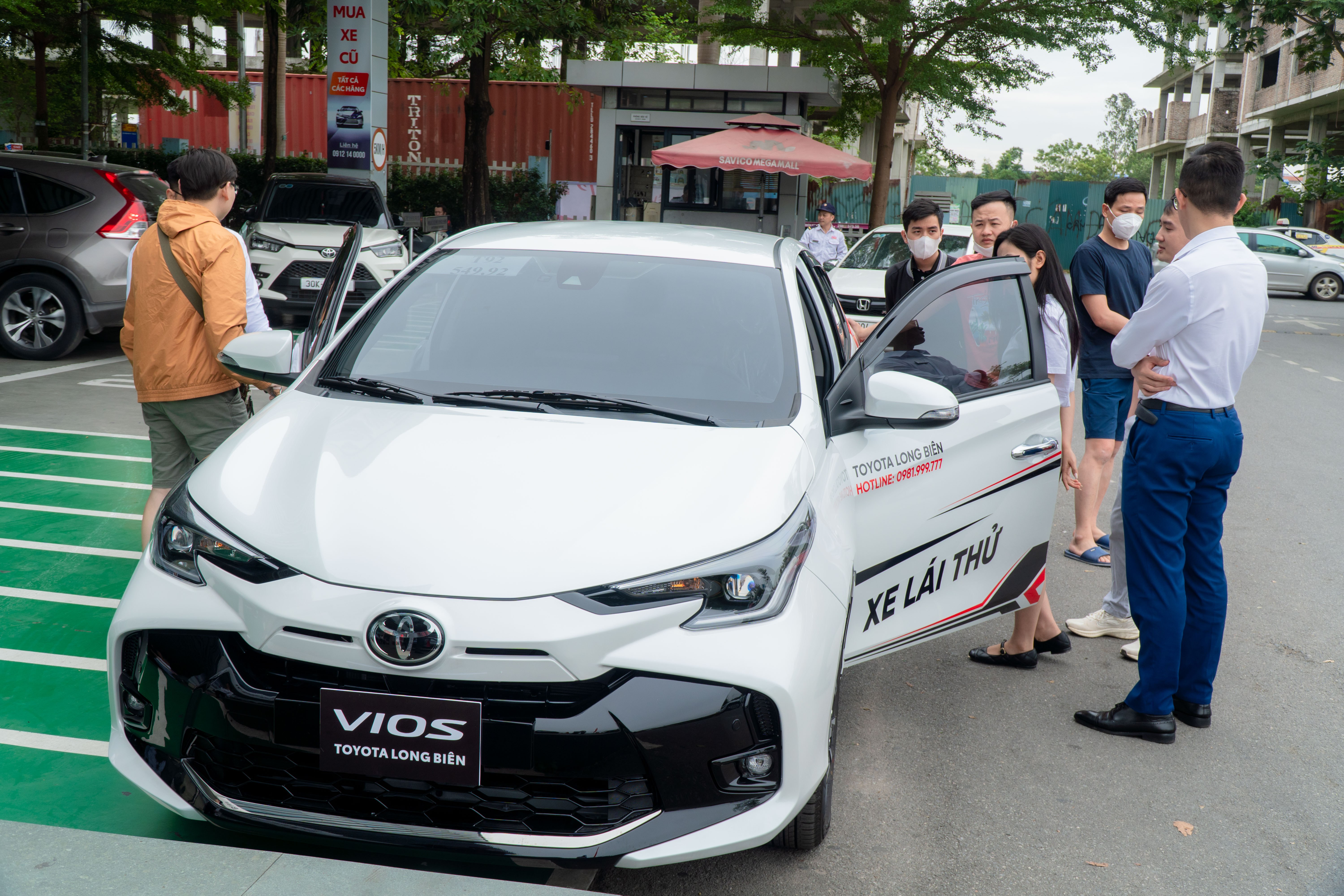 Toyota Vios tại Toyota Long Biên