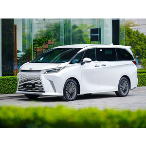Lexus LM 500h (6 Chỗ)