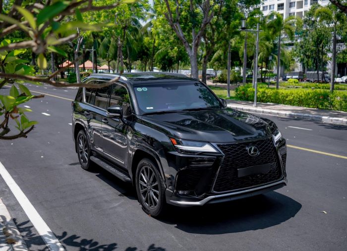 Lexus LX 600 F Sport