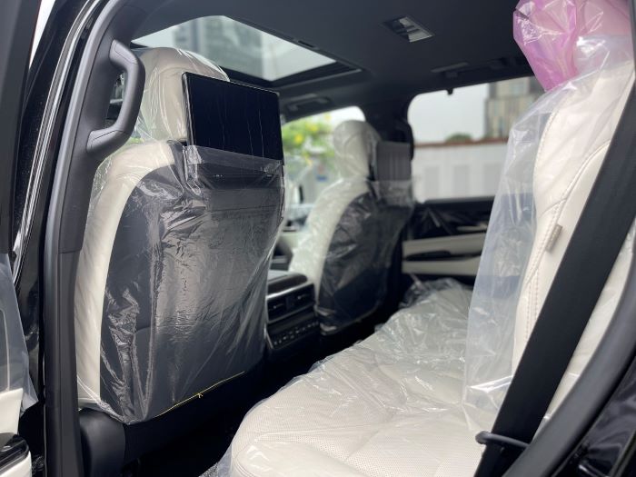 Lexus LX 600 urban nội thất màu kem