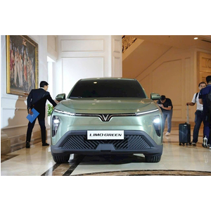 Vinfast Limo Green 7 chỗ