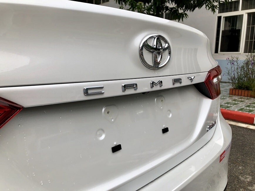 Logo Camry