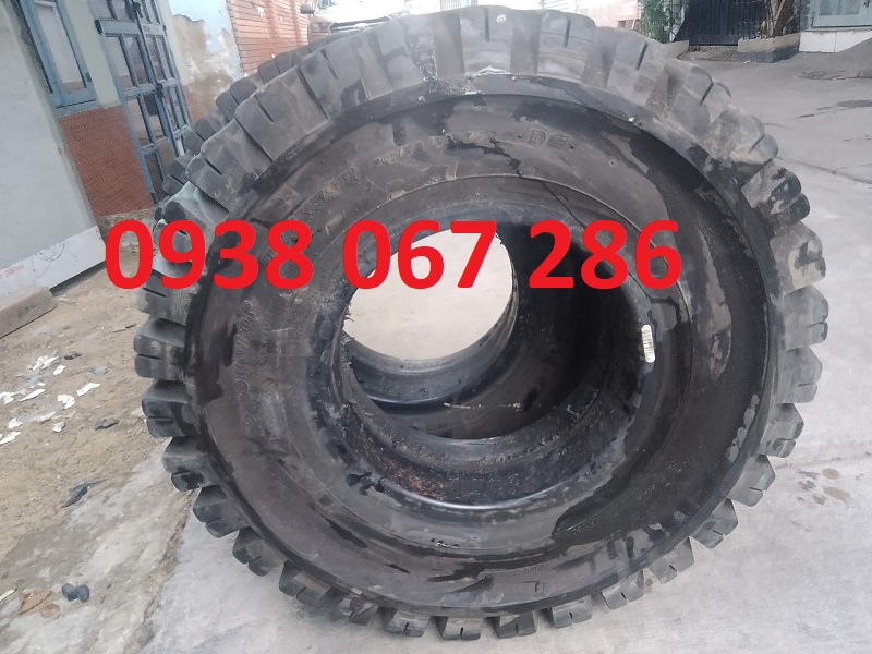 vỏ đặc xe nâng 700-12