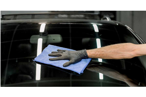 Lớp phủ kính cho ô tô: Tăng cường độ trong suốt và bảo vệ