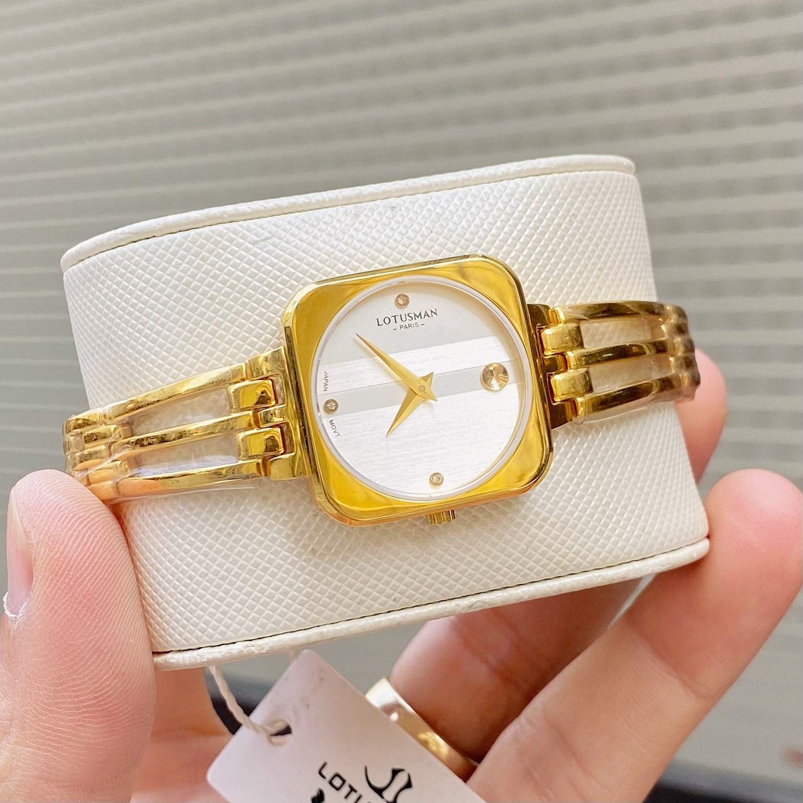 LT06A.GGW | Đồng hồ nữ Lotusman Lắc Tay Chính Hãng