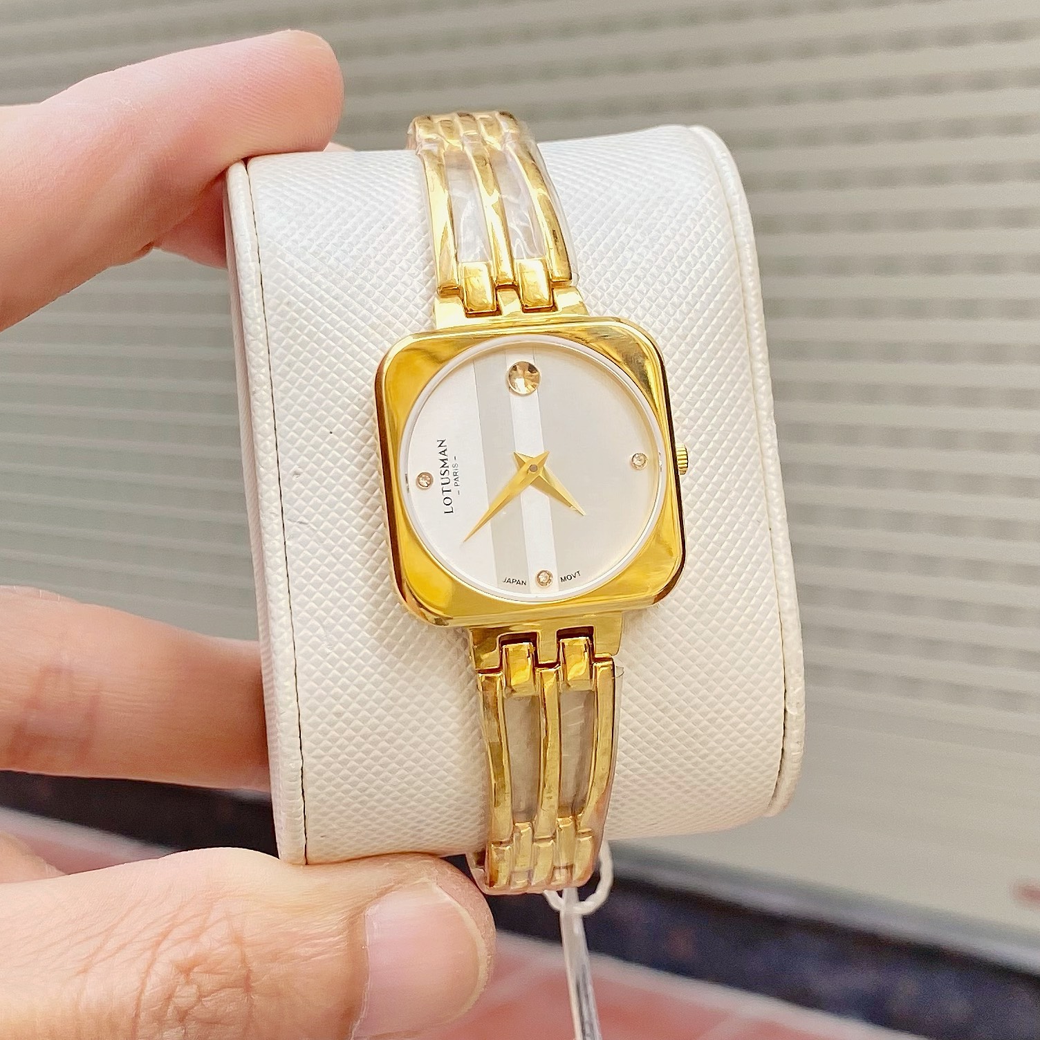 LT06A.GGW | Đồng hồ nữ Lotusman Lắc Tay Chính Hãng