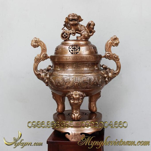 Lư hương song long chầu nguyệt màu hun mắt cua