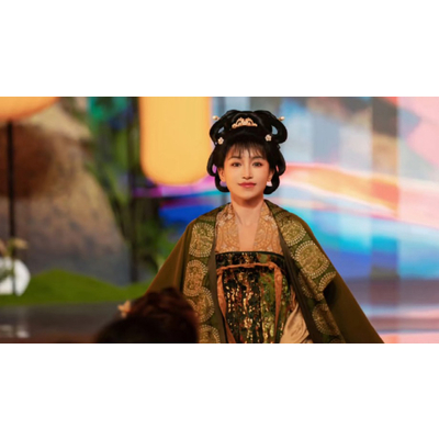 Lý Tử Thất được ví 'bước ra từ hoàng cung thời Đường'