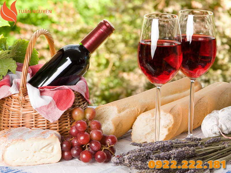 Cho thuê lyuống rượu vang trắng - vang đỏ để tổ chức sự kiện