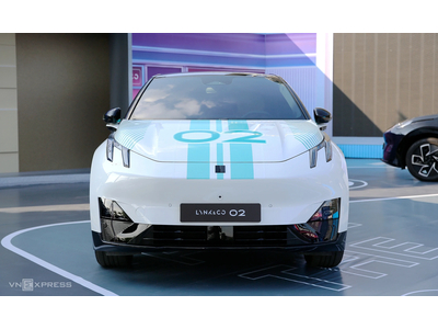Lynk & Co 02 - CUV điện giá gần 900 triệu đồng có gì?