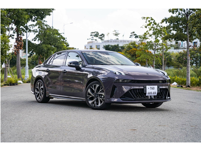 Lynk & Co 03 thế hệ mới: Sedan thể thao mang DNA đường đua, giá từ 739 triệu đồng