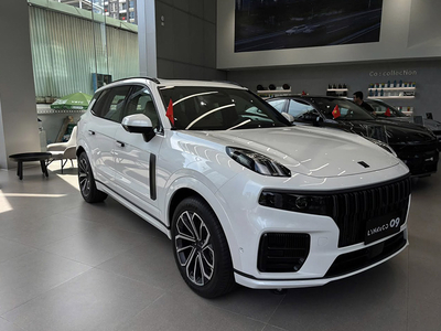 Lynk & Co 09