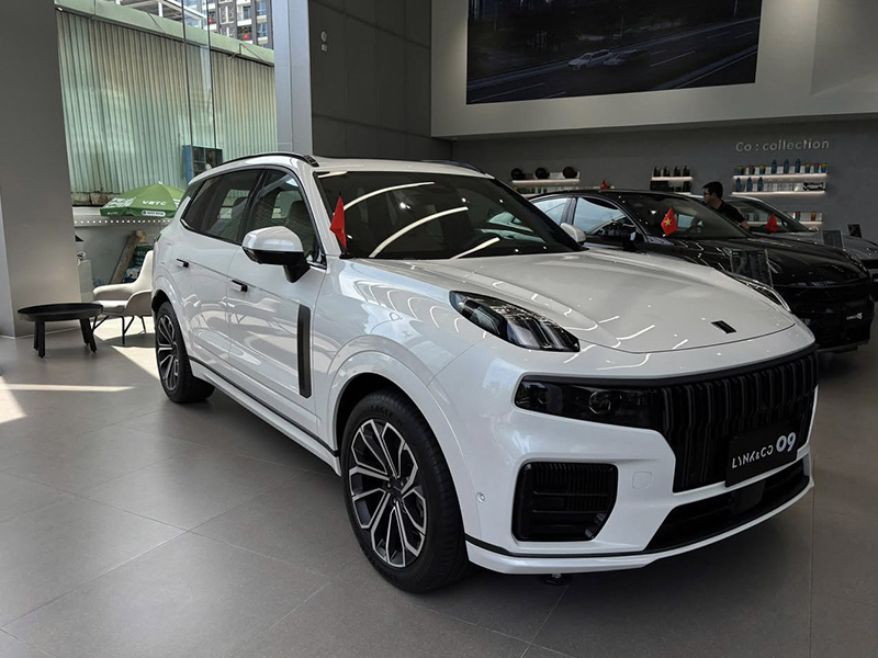 Lynk & Co 09