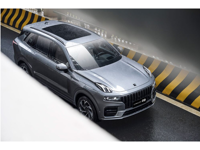 Lynk & Co 09 – Đánh Giá Toàn Diện Siêu SUV Công Nghệ Cao Dẫn Đầu Phân Khúc 2025