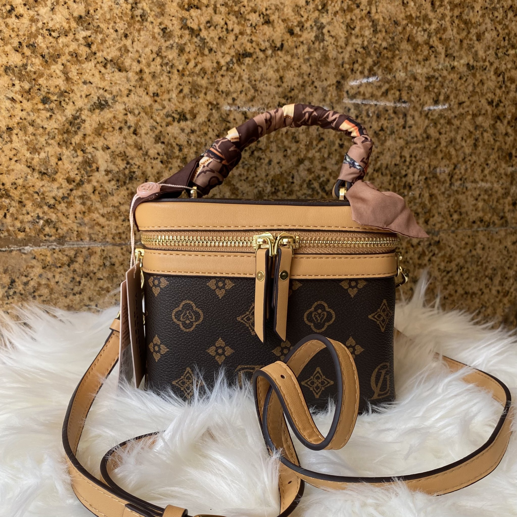 TÚI XÁCH TAY / ĐEO VAI NỮ MÃ 3065