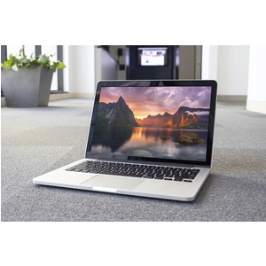 Macbook Pro 13 inch 2015 i5 2.7Ghz . Ram 8G SSD 128G Full AC