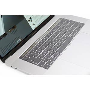 Macbook Pro 2016 i7 2.8Ghz/ Ram 16G SSD 512G/ VGA 2G. 15.4 Rentina (Touch 3) Có AC C02SX46NGTDY