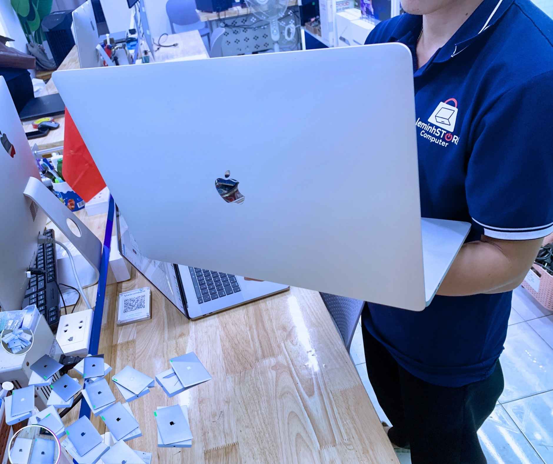 MacBook Pro 2019 Silver