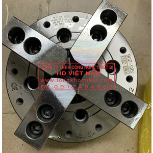 Mâm cặp thủy lực 4 chấu loại 6 inch