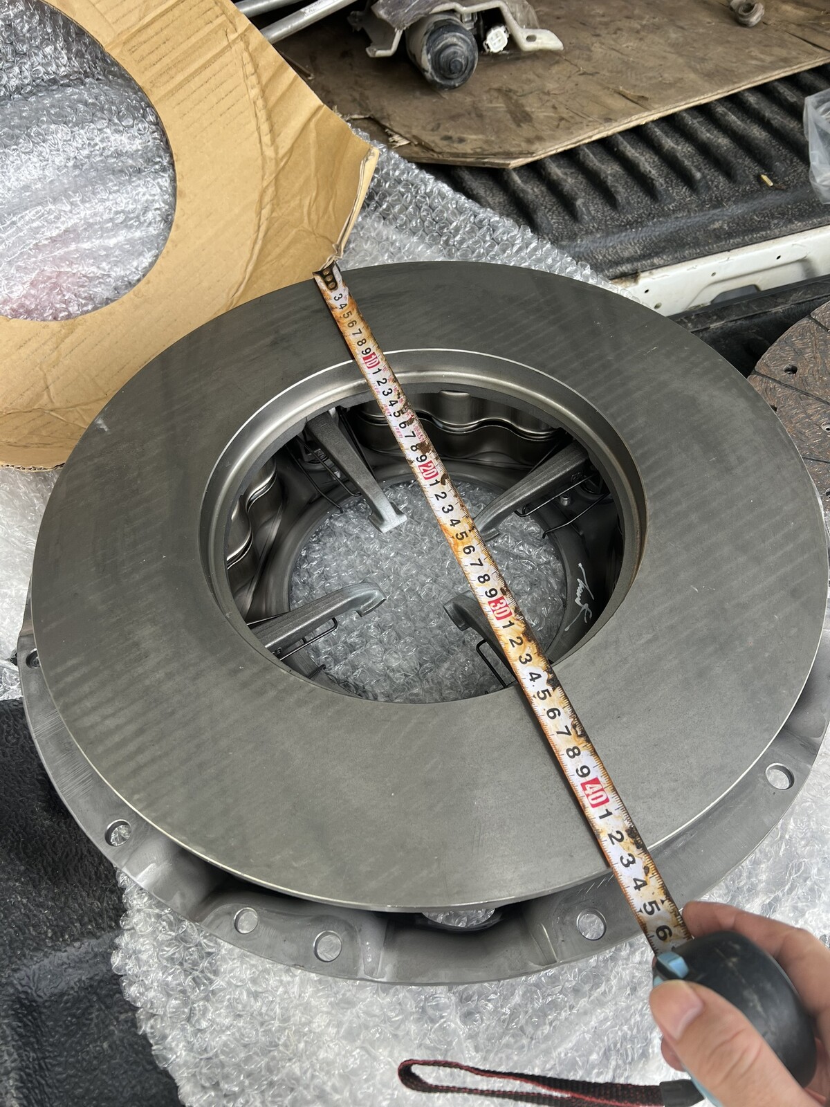 Bàn Ép Xe Đầu Kéo Mitsubishi Fuso FV517