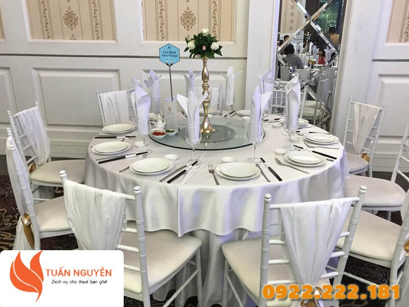 Cho thuê mâm xoay bàn ăn