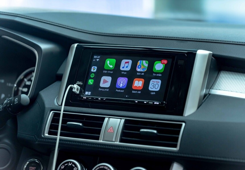Màn hình cảm ứng 7 inch kết nối Apple Carplay và Android Auto trên Xpander AT