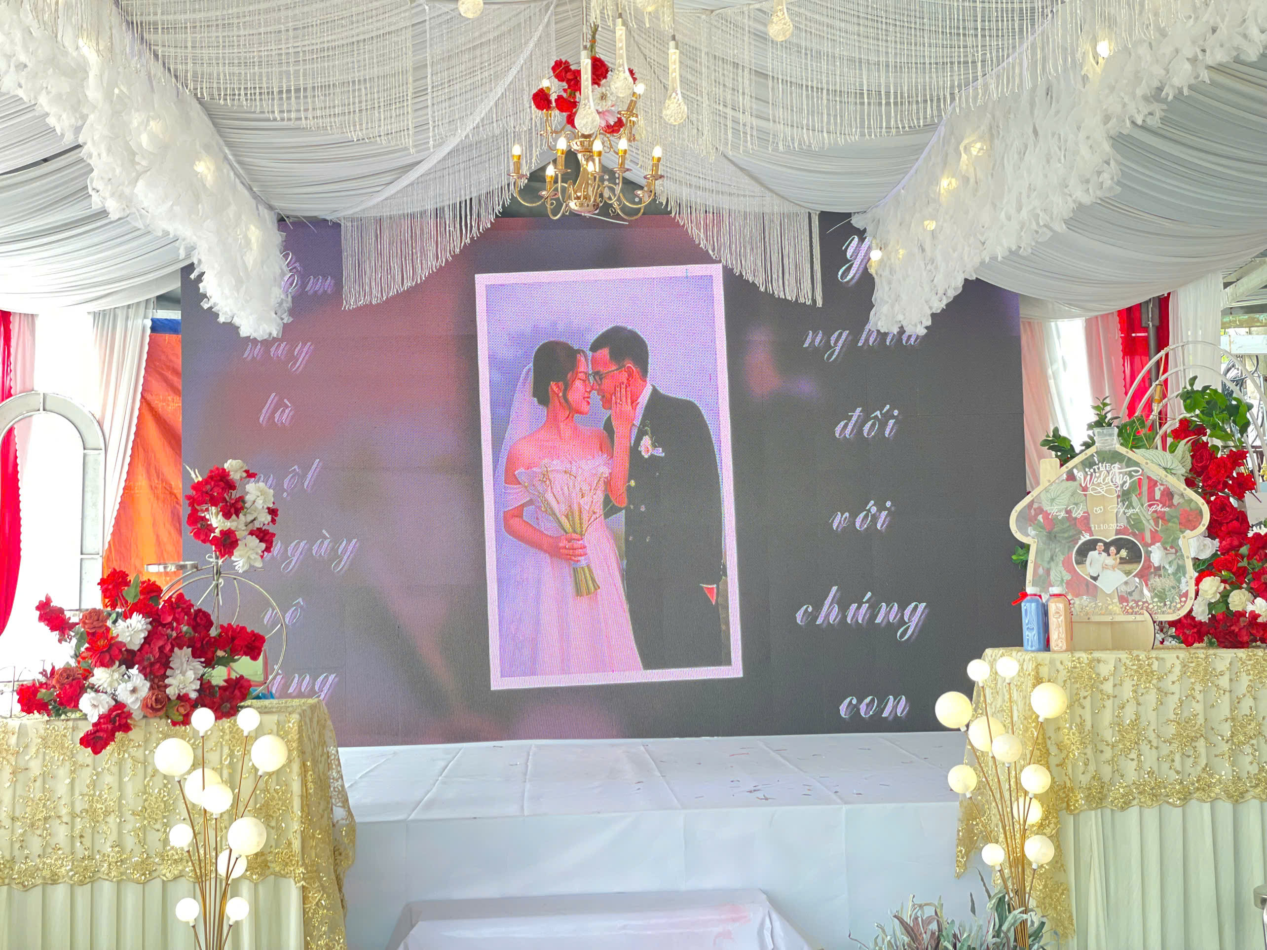 Màn hình led dùng cho đại hội đảng, sự kiện trong nhà ! chương trình văn nghệ, tiệc cưới, sinh nhật, nhà hàng quận 10