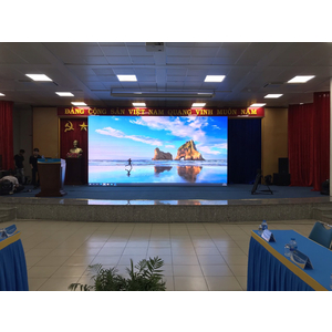 Sân khấu , thảm đỏ cho thuê giá rẻ tại sài gòn