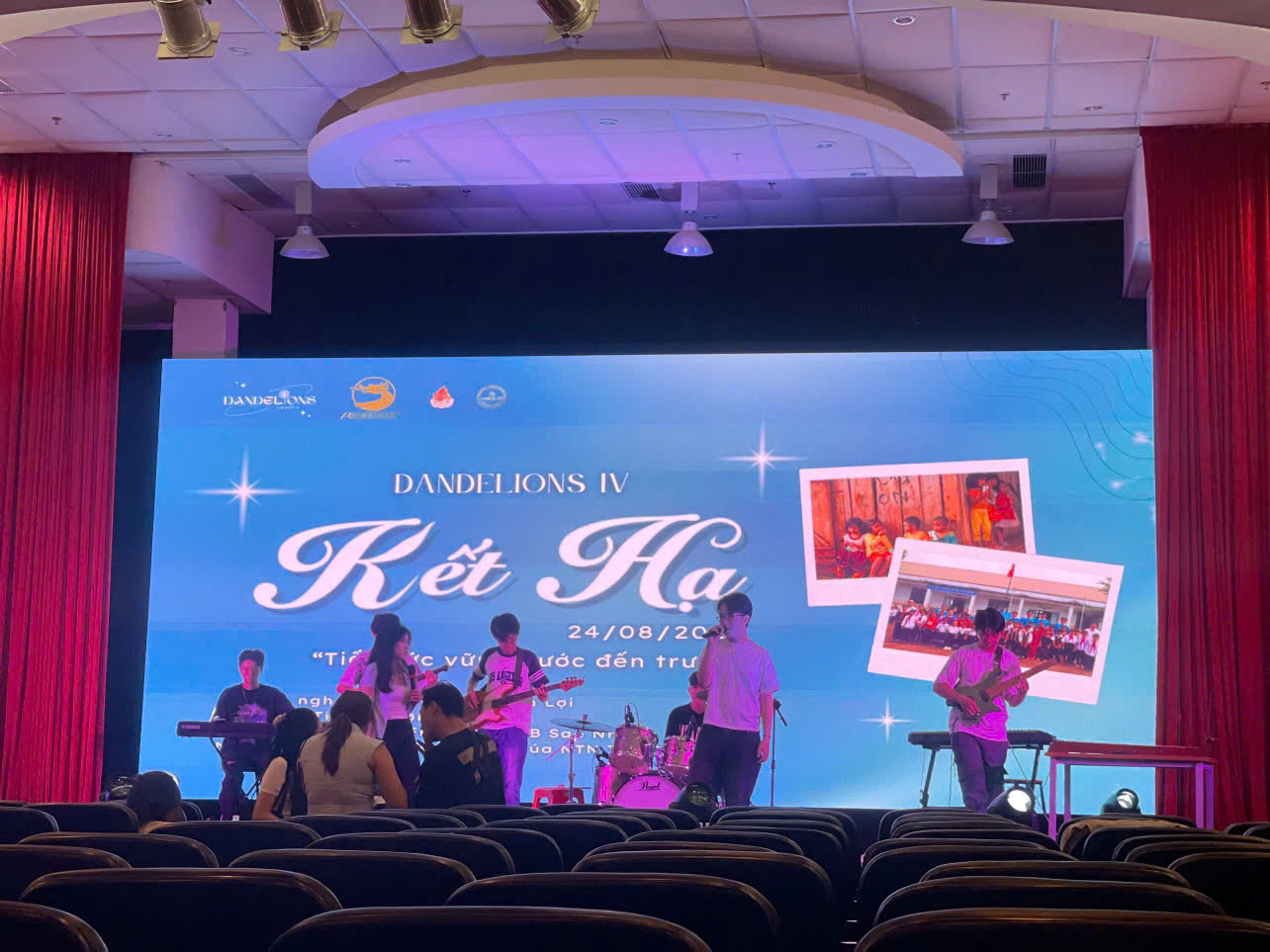 Màn hình led dùng cho đại hội đảng, sự kiện trong nhà ! chương trình văn nghệ, tiệc cưới, sinh nhật, nhà hàng quận 10