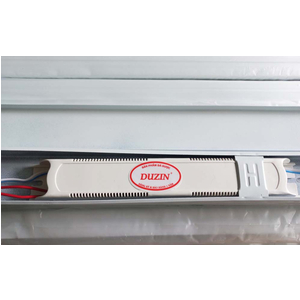 Máng đèn cực tím có tăng phô