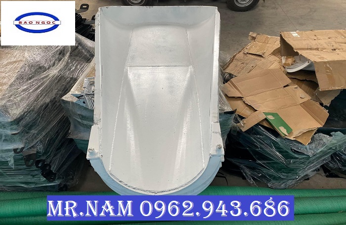 MÁNG XẢ CHÍNH, MÁNG XẢ PHỤ XE BỒN TRỘN BÊ TÔNG TẠI HÀ NỘI VÀ SÀI GÒN.