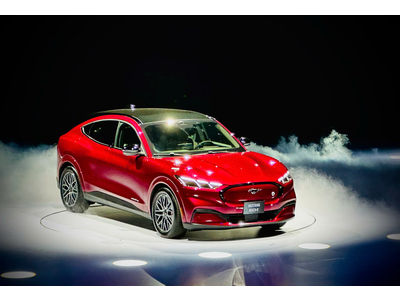 Mẫu xe điện đầu tiên của Ford có mặt tại Việt Nam, giá từ 2,6 tỷ đồng