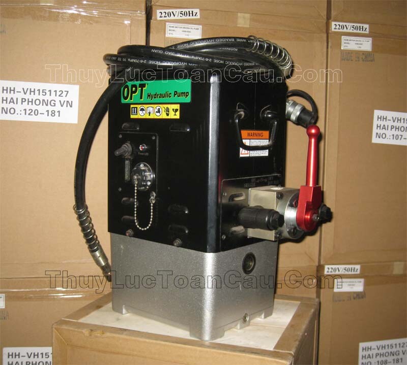 Máy bơm thủy lực Opt PM-3001 - Van tay gạt và điện từ, 2 vòi đầu, Áp 70Mpa, Thùng dầu 3.3 lít