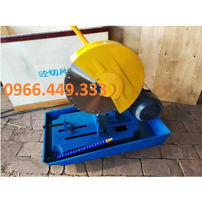 Máy cưa cắt mẫu bê tông