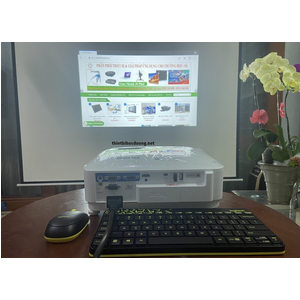 Máy Chiếu BenQ EH600 Tích Hợp Hệ Điều Hành Android