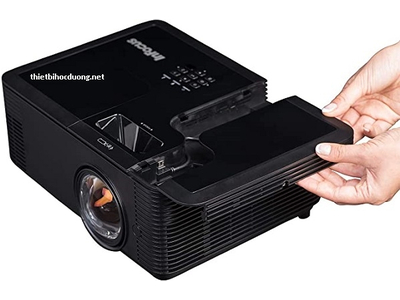 Máy Chiếu Đa Năng INFOCUS IN136