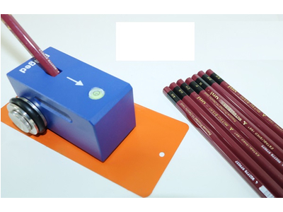 Máy đo độ cứng bút chì