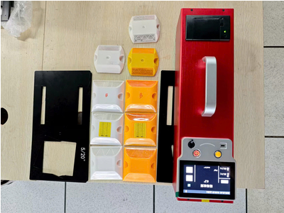 Máy đo độ phản quang đinh phản quang