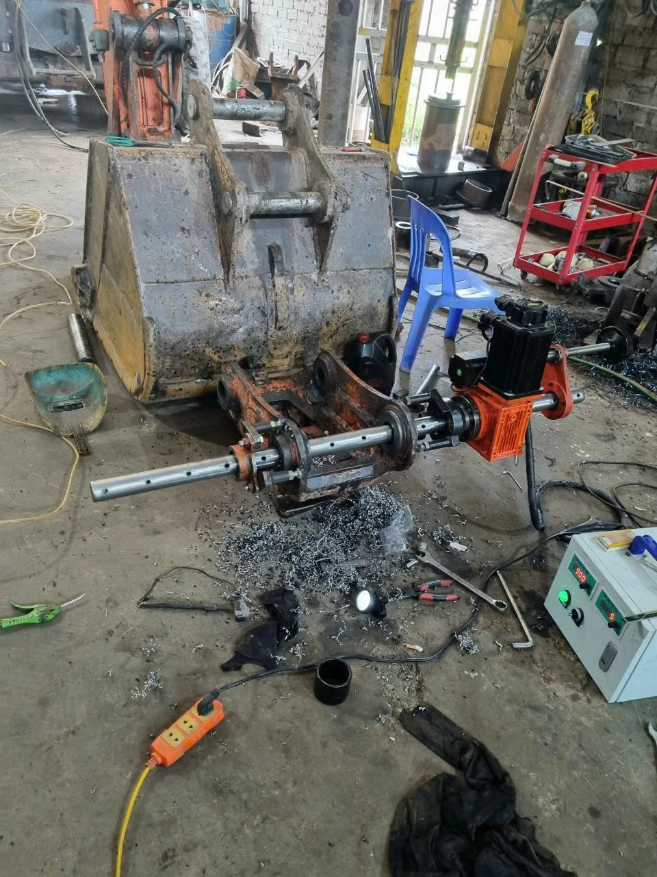 Máy doa lỗ trục 45 giá rẻ