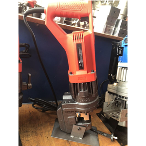 Máy đột lỗ cầm tay chạy điện LP-20