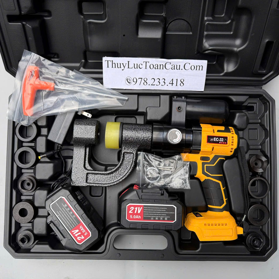 Máy đột lỗ thang máng cáp thủy lực dùng Pin EC-32