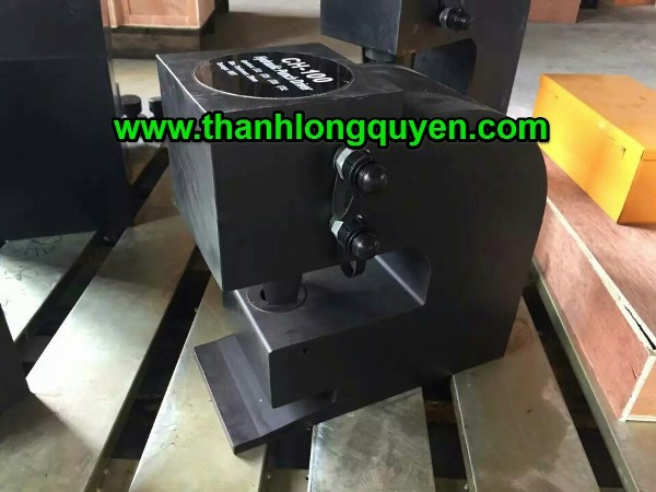 MÁY ĐỘT LỖ THỦY LỰC CH-100