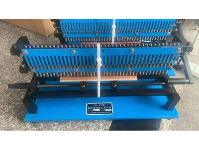 Máy khắc vạch thép thanh