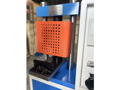 Máy nén vữa xi măng 300KN