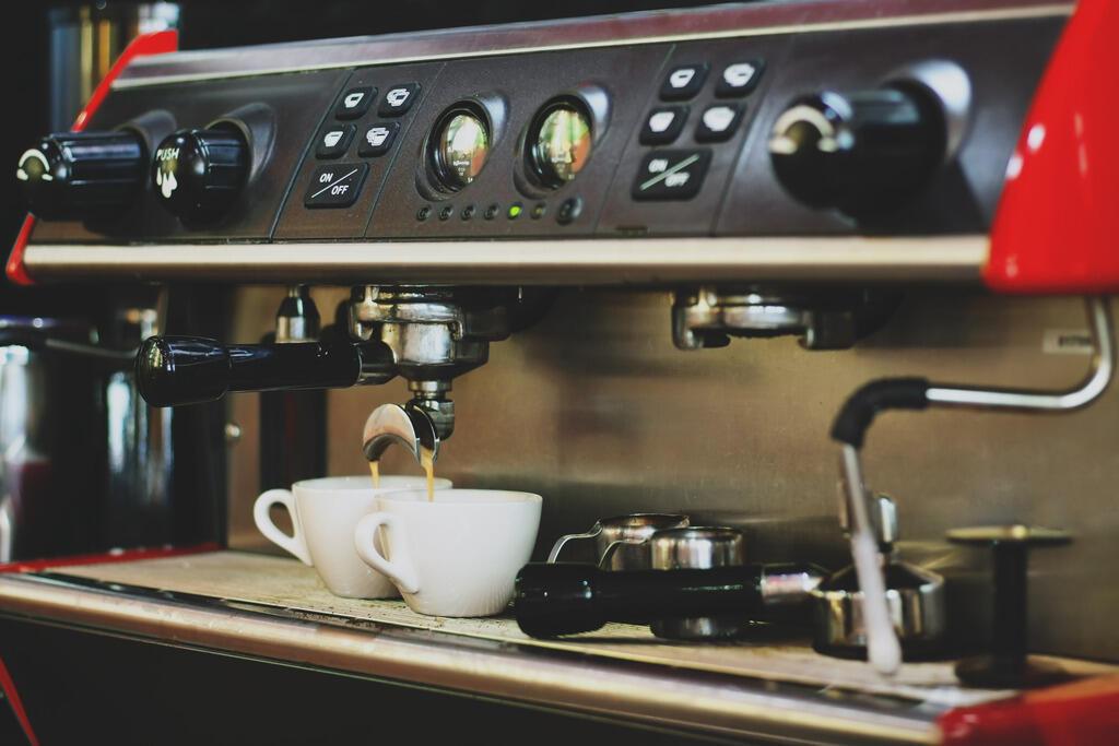 Máy pha cà phê chuyên nghiệp 
